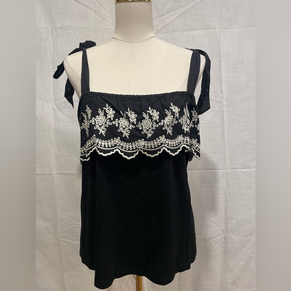 Reath & Wren embroidered‎ top. Tie straps.